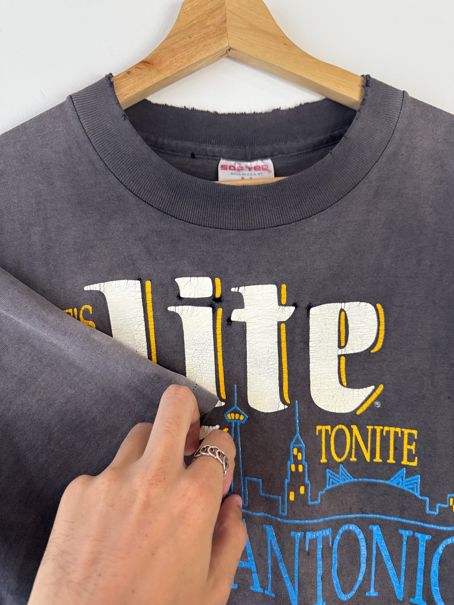 90s Moe's Lounge San Antonio Faded Tee (L)