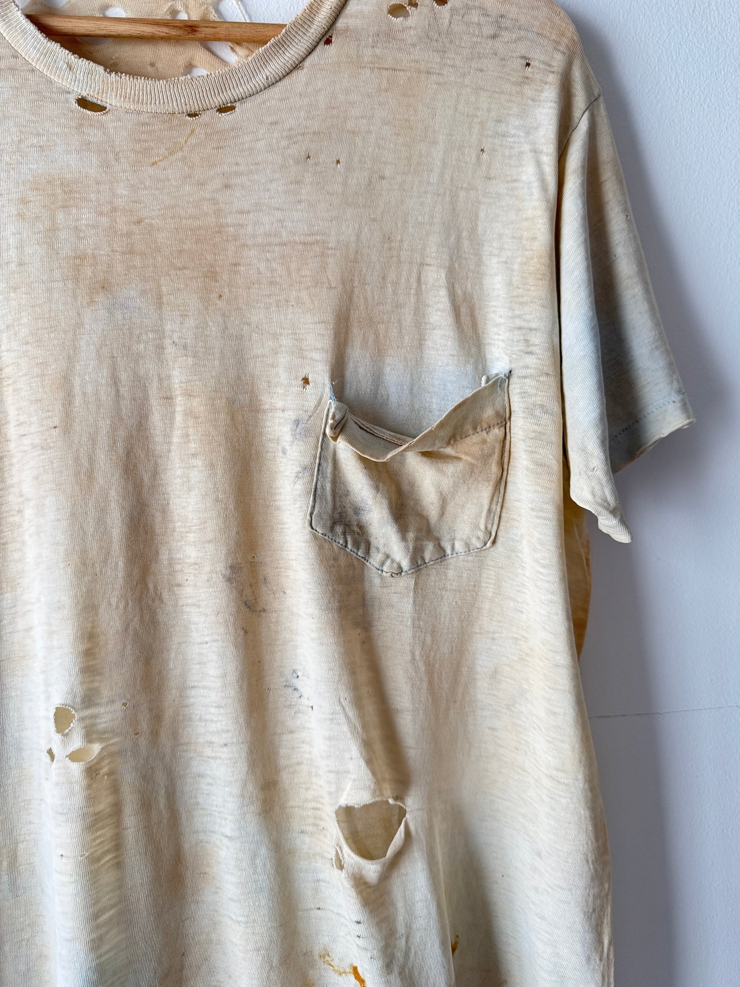 80s Crazy Thrashed + Faded Blue Pocket Tee (L)